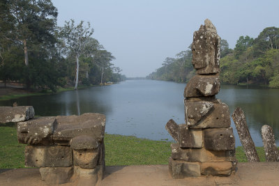 _3067 Angkor Thom Enceinte royale.jpg