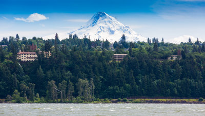 Columbia Gorge Hotel w/Mt. Hood