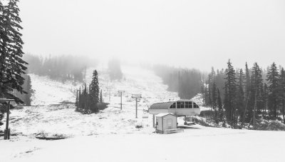 Stadium Express

Ready and waiting for snow.