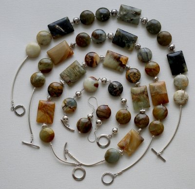 Jade and silver necklaces, bracelet and earrings
