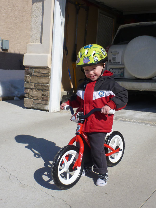 2013-04-13 Noahs First Bike_P005.jpg