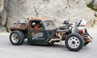 needles-Interesting Car on the needles HWY