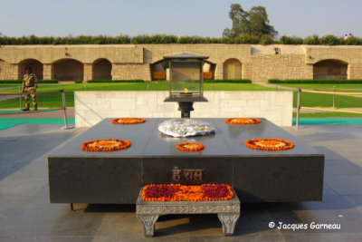 Raj Ghat (mausole du Mahatma Ghandi), Delhi_IMGP9021.JPG