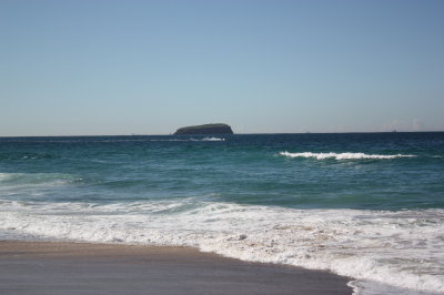 Bird Island is a nature reserve about 3km off Budgewoi beach.