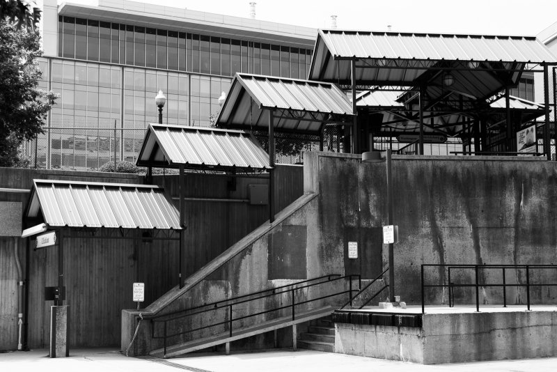 VRE Railroad LEnfant Plaza Station