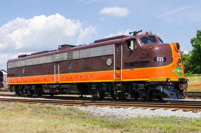 IP 515, EMD E8A