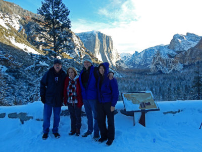 DSCN0321-DaveConnieDaveEmma-YosemiteView.jpg