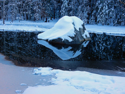 DSCN0460-MirrorLakeRock.jpg