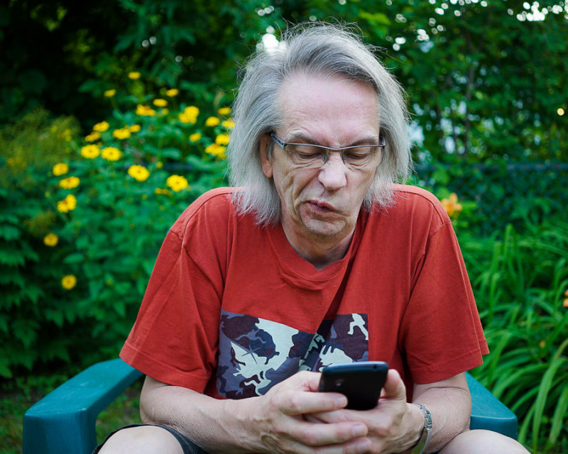 Votre serviteur, perplexe / Yours truly, pondering