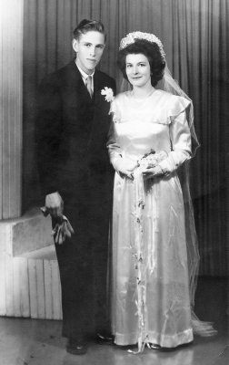 Photo  officielle  du mariage (aot 1949)