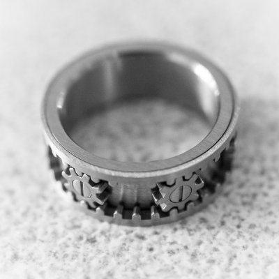 Gear Ring, par/by Kinekt