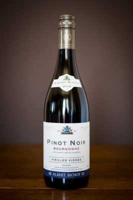 Pinot noir 2012, Albert Bichot, Appellation Bourgogne Contrôlée (v. commentaire ci-dessous)