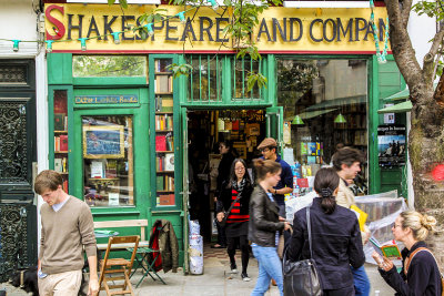 Shakespeare & Co. IMG_4297r1200.jpg