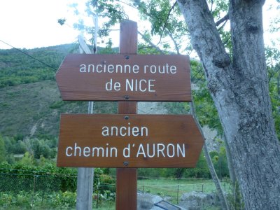 richting Auron
