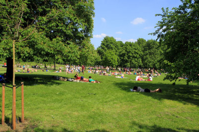 Park around Kensington Palace