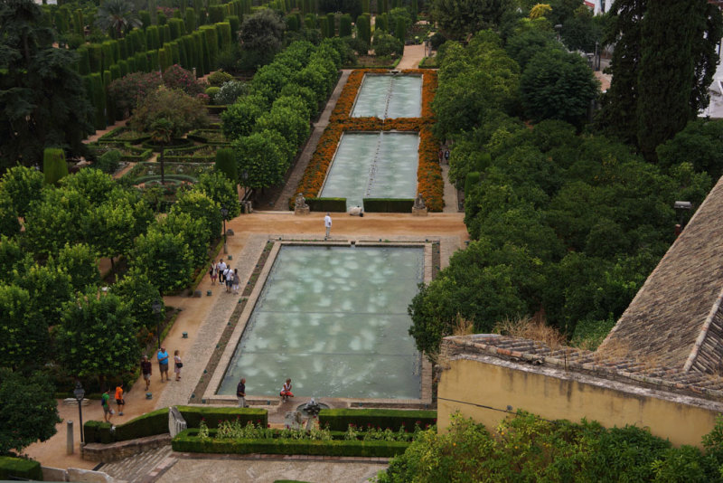 Alczar Gardengs
