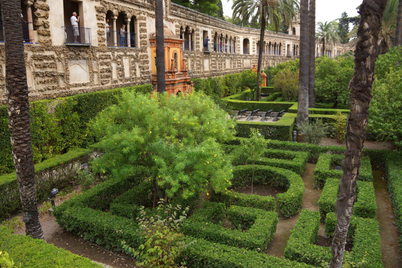Alczar Gardens