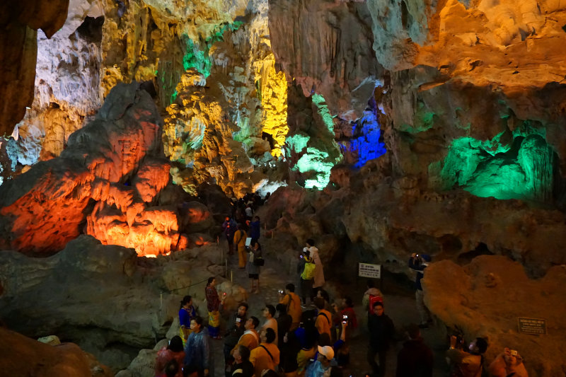 Thien Cung Cave