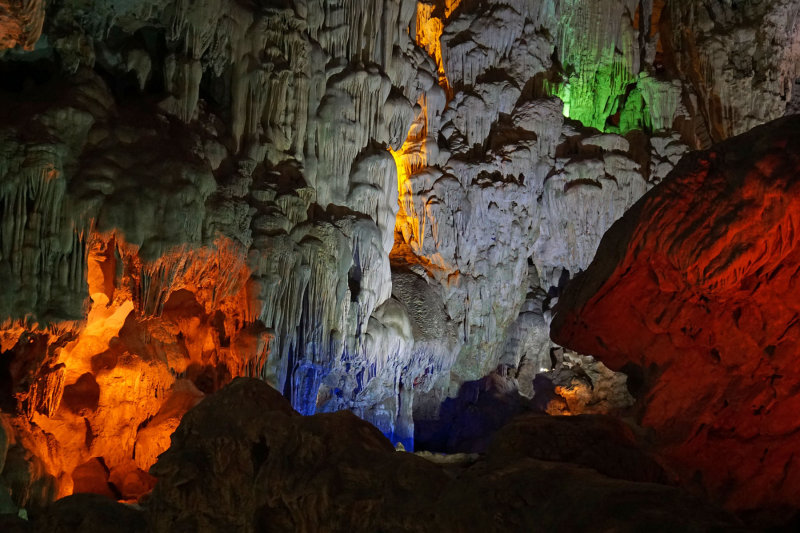 Thien Cung Cave