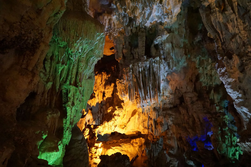 Thien Cung Cave