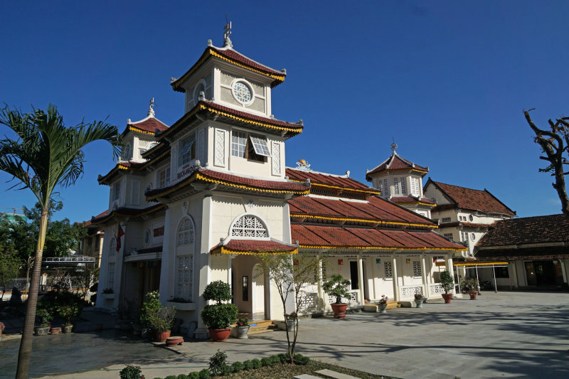 Cao Dai Temple