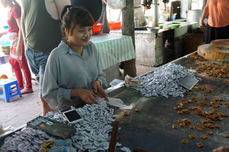 ... watch how coconet candy is made ...