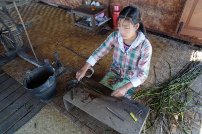 Lotus Thread Extraction at Kyaing Kan
