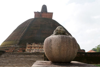Jetavanarama Dagoba