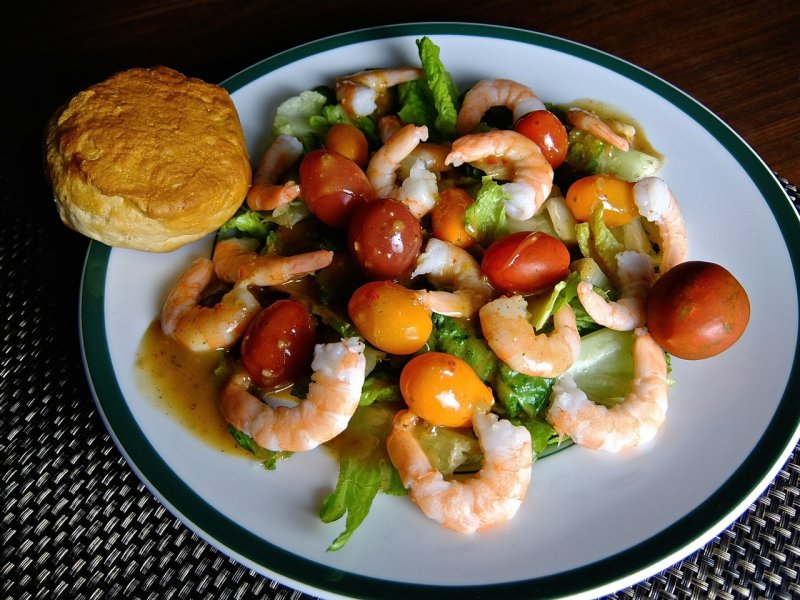 Shrimp and Tomato Salad