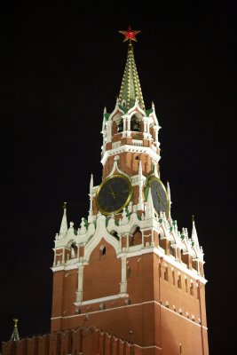 Kremlin Resurrection Tower at Night 克里姆林宫复活塔
