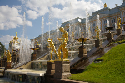 Peterhof cascade.jpg