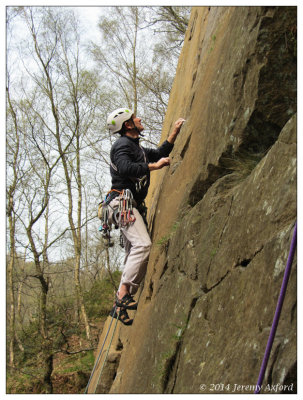 Climbing PeakDistrict YarncliffeQuarry IMG_5686 LatecomerDirectStart V0 5a 20140420