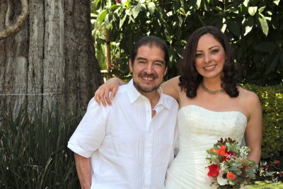 EN LA BODA DE ANGELA HAGEDORN