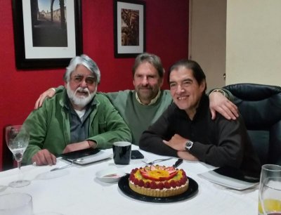 CON XAVIER Y ANGEL COMIDA CUMPLEAOS 