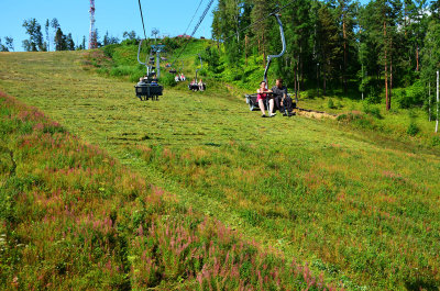 Chairlift to the top of Chersky Mountain