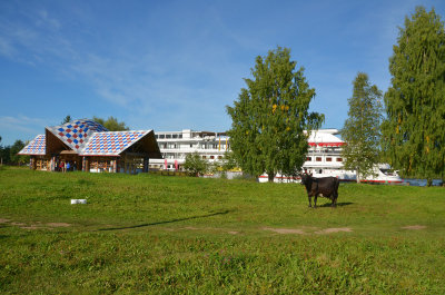 Ingvar now moored in Mandrogl 31 Aug 13