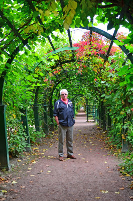 Dave playing tourist