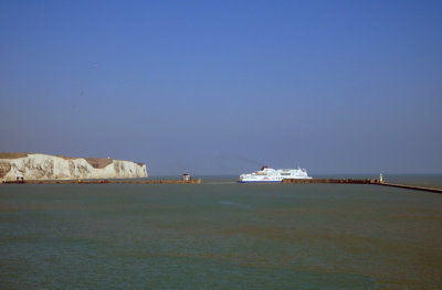 Sailing into Dover England 23 Mar, 15