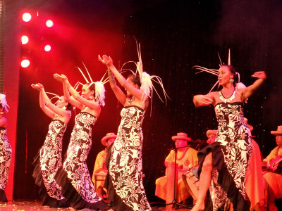 Folkloric show onboard the ship