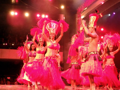 Folkloric show onboard the ship