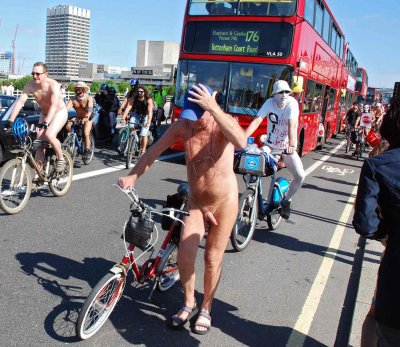 London World Naked Bike Ride 2013-2-421e.jpg