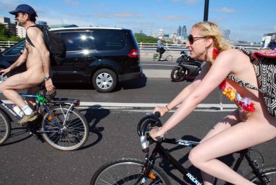 London World Naked Bike Ride 2013-001e.jpg