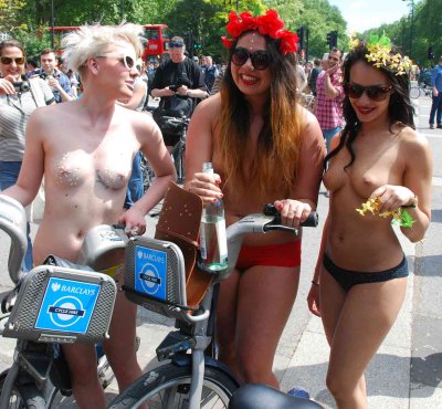 London World Naked Bike Ride 2013-2-051e.jpg