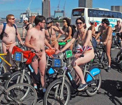 London World Naked Bike Ride 2013-174e.jpg