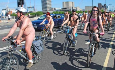 London World Naked Bike Ride 2013-236e.jpg