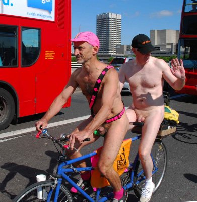 London World Naked Bike Ride 2013-344e.jpg
