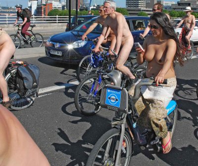 London World Naked Bike Ride 2013-257e.jpg