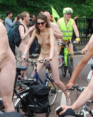 2014-london-world-naked-bike-ride-026e.jpg
