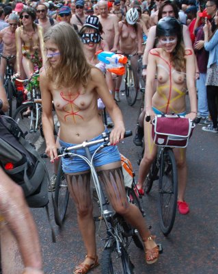 2014-london-world-naked-bike-ride-562e.jpg