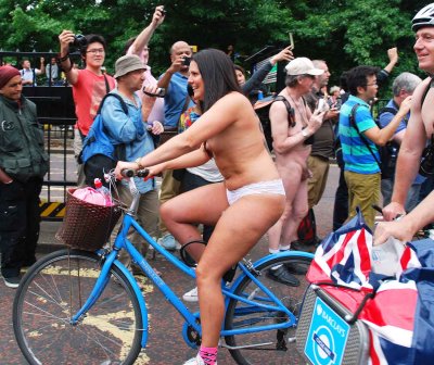 2014-london-world-naked-bike-ride-067e.jpg